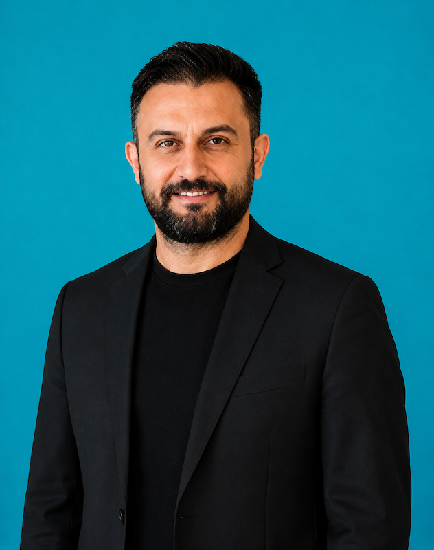 Cem &Ouml;ZBAY