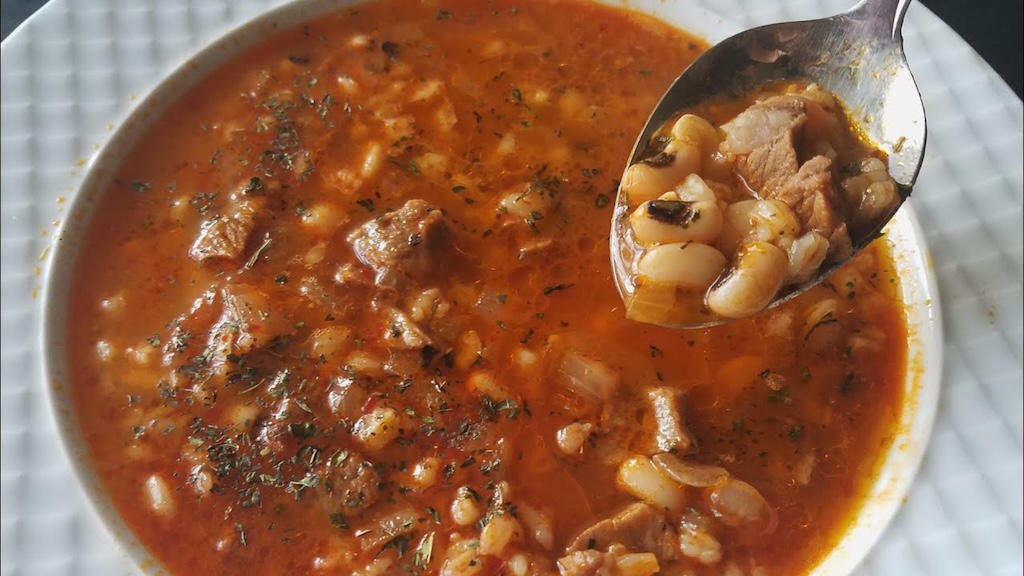 Elazığ'ın geleneksel lobik &ccedil;orbası